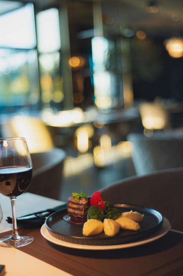 Silver Mountain Resort & Spa 포이아나브라소프 외부 사진