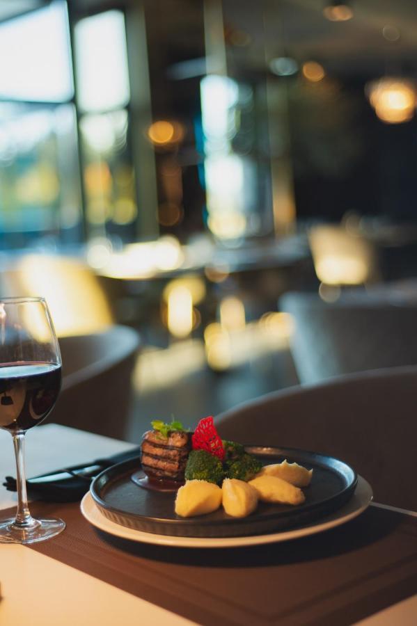 Silver Mountain Resort & Spa 포이아나브라소프 외부 사진