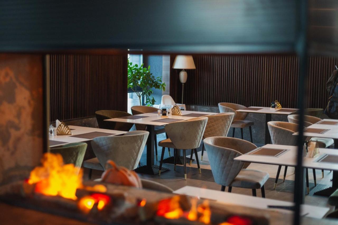 Silver Mountain Resort & Spa 포이아나브라소프 외부 사진